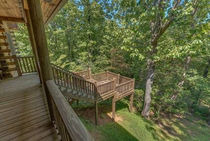 Private White Oak Mountain Retreat with Expansive Decks - Columbus, North Carolina