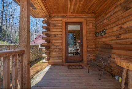 Private White Oak Mountain Retreat with Expansive Decks - Columbus, North Carolina