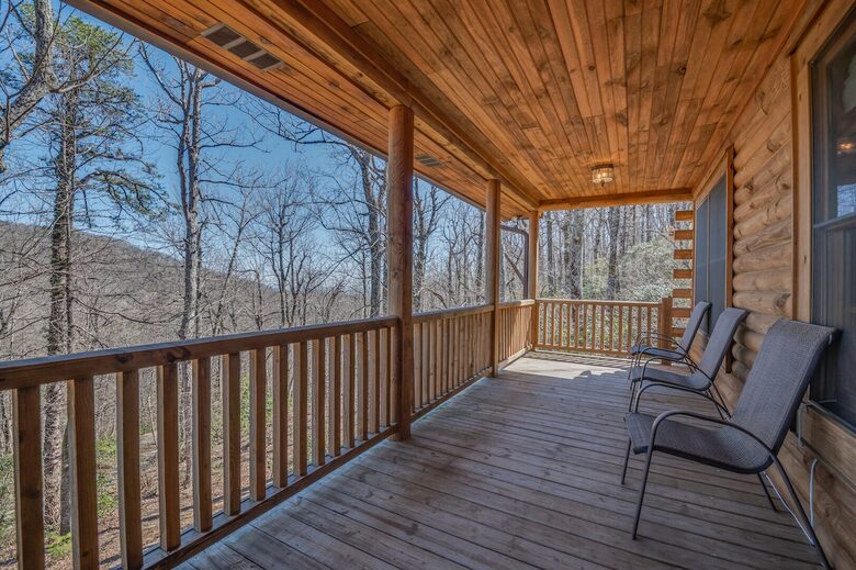 Private White Oak Mountain Retreat with Expansive Decks - Columbus, North Carolina