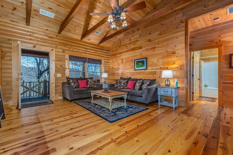 Private White Oak Mountain Retreat with Expansive Decks - Columbus, North Carolina