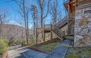 Private White Oak Mountain Retreat with Expansive Decks - Columbus, North Carolina