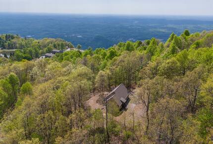 Peaceful Forest Escape Near Lake Lure & Tryon - Columbus, North Carolina