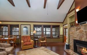 Peaceful Forest Escape Near Lake Lure & Tryon - Columbus, North Carolina