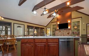 Peaceful Forest Escape Near Lake Lure & Tryon - Columbus, North Carolina