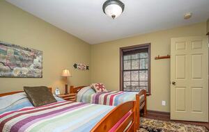 Peaceful Forest Escape Near Lake Lure & Tryon - Columbus, North Carolina