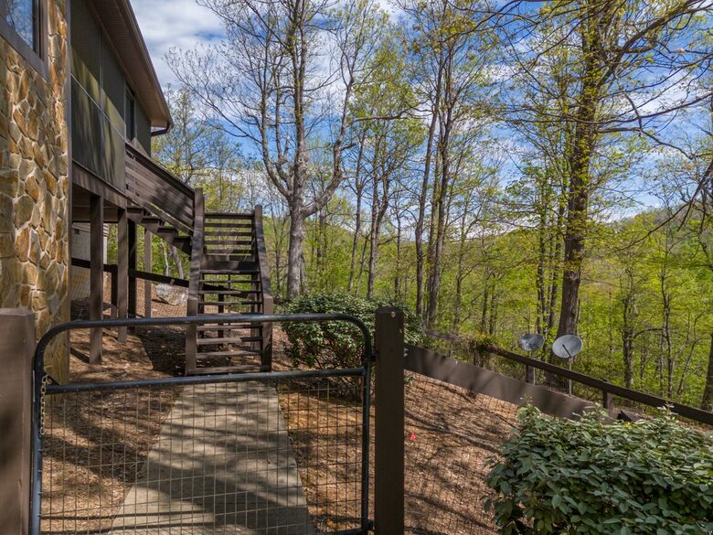Peaceful Forest Escape Near Lake Lure & Tryon - Columbus, North Carolina