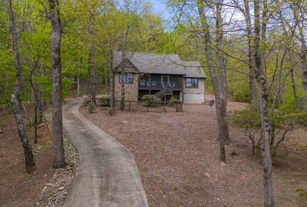 Peaceful Forest Escape Near Lake Lure & Tryon - Columbus, North Carolina