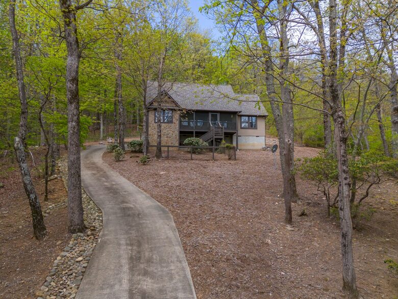 Peaceful Forest Escape Near Lake Lure & Tryon - Columbus, North Carolina