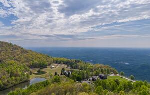 Peaceful Forest Escape Near Lake Lure & Tryon - Columbus, North Carolina