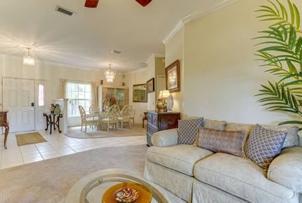 Peaceful Pondside Escape Close to Anna Maria Island - Bradenton, Florida