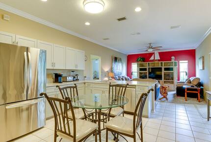 Peaceful Pondside Escape Close to Anna Maria Island - Bradenton, Florida