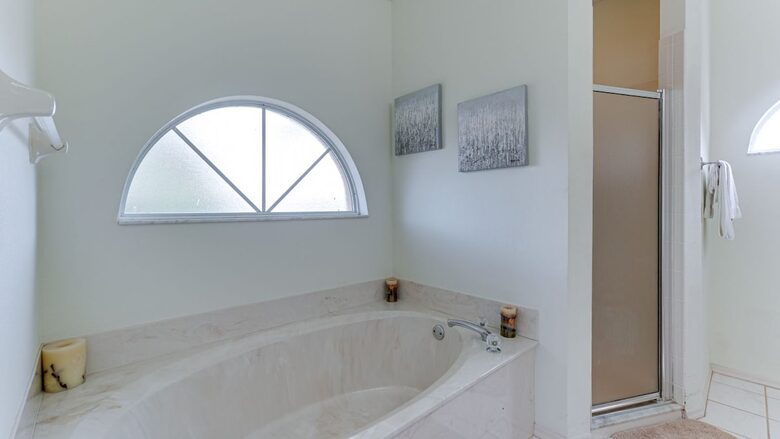 Peaceful Pondside Escape Close to Anna Maria Island - Bradenton, Florida