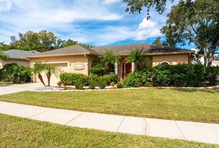 Peaceful Pondside Escape Close to Anna Maria Island - Bradenton, Florida
