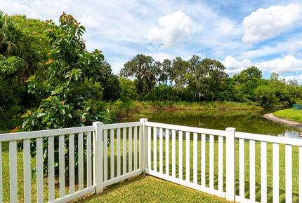 Peaceful Pondside Escape Close to Anna Maria Island - Bradenton, Florida