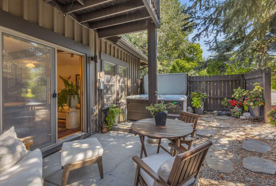 Chic Park City Townhome with Warm Mountain Style - Park City, Utah