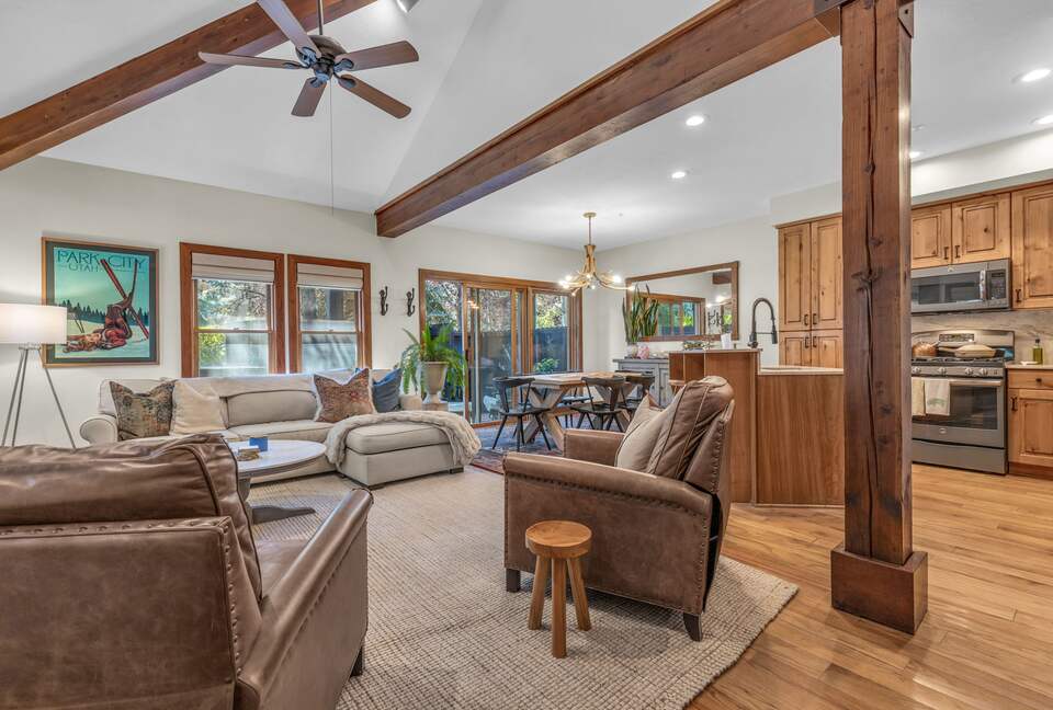 Chic Park City Townhome with Warm Mountain Style - Park City, Utah