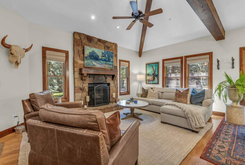 Chic Park City Townhome with Warm Mountain Style - Park City, Utah