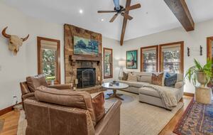 Chic Park City Townhome with Warm Mountain Style - Park City, Utah