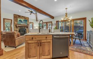 Chic Park City Townhome with Warm Mountain Style - Park City, Utah