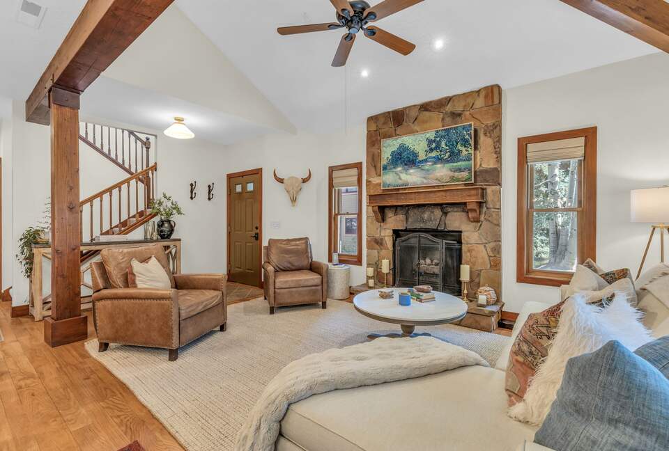 Chic Park City Townhome with Warm Mountain Style - Park City, Utah