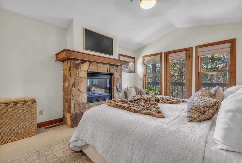 Chic Park City Townhome with Warm Mountain Style - Park City, Utah