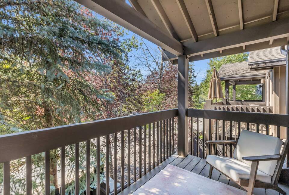 Chic Park City Townhome with Warm Mountain Style - Park City, Utah