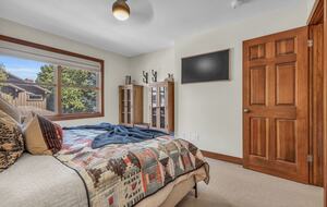 Chic Park City Townhome with Warm Mountain Style - Park City, Utah