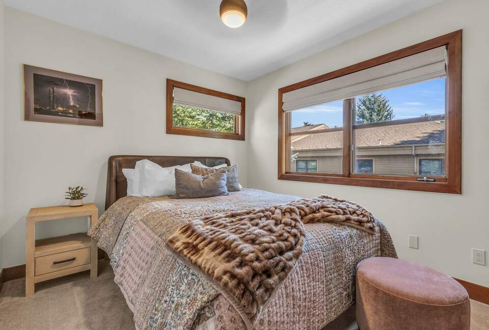 Chic Park City Townhome with Warm Mountain Style - Park City, Utah