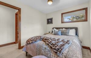 Chic Park City Townhome with Warm Mountain Style - Park City, Utah