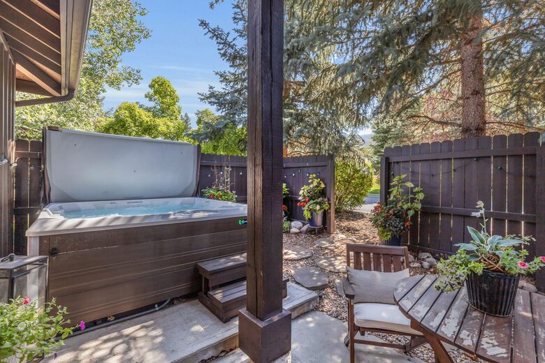 Chic Park City Townhome with Warm Mountain Style - Park City, Utah