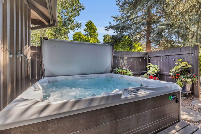 Chic Park City Townhome with Warm Mountain Style - Park City, Utah