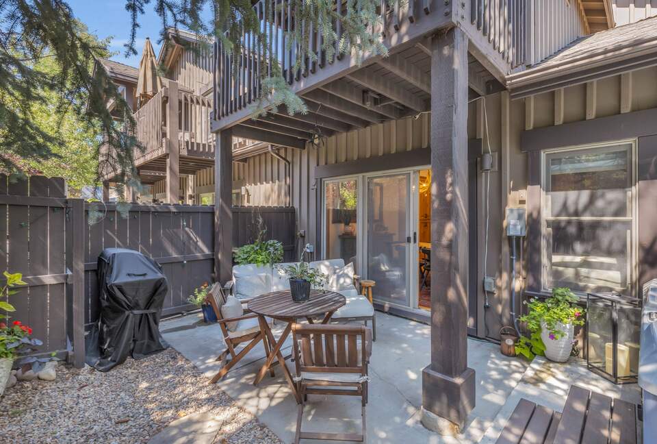 Chic Park City Townhome with Warm Mountain Style - Park City, Utah