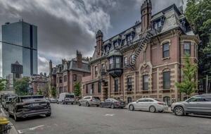 Designer Back Bay Hideaway - Boston, Massachusetts