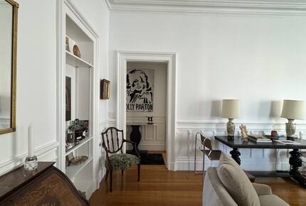 Designer Back Bay Hideaway - Boston, Massachusetts