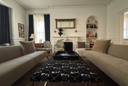 Designer Back Bay Hideaway - Boston, Massachusetts