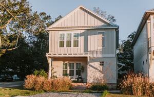 A Restorative Luxury Home in the Heart of Ocean Springs - Ocean Springs, Mississippi