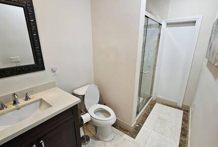 Grand Six-Bedroom Estate on Florida’s Intracoastal - Lantana, Florida