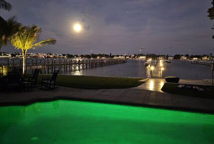 Grand Six-Bedroom Estate on Florida’s Intracoastal - Lantana, Florida