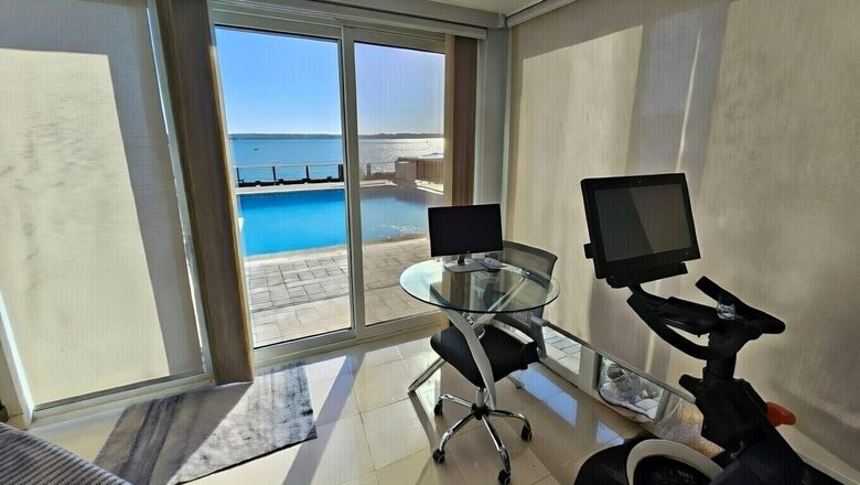 Grand Six-Bedroom Estate on Florida’s Intracoastal - Lantana, Florida