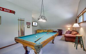 Private Sandy Beach Home on Lake Naomi - Pocono Pines, Pennsylvania