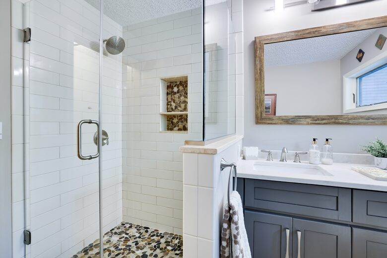 Private Sandy Beach Home on Lake Naomi - Pocono Pines, Pennsylvania