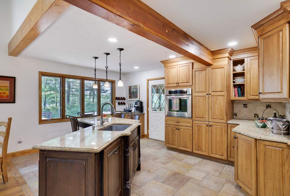 Private Sandy Beach Home on Lake Naomi - Pocono Pines, Pennsylvania