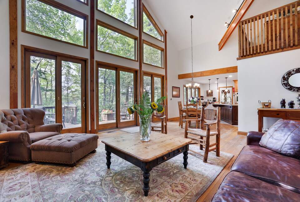 Private Sandy Beach Home on Lake Naomi - Pocono Pines, Pennsylvania