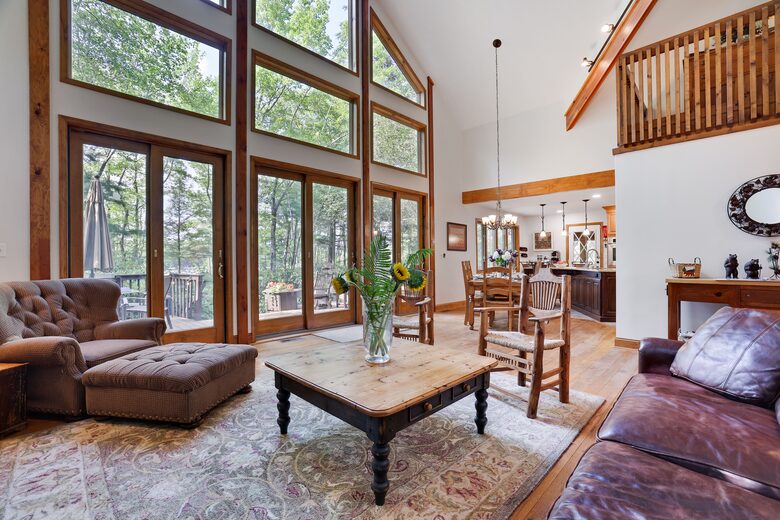 Private Sandy Beach Home on Lake Naomi - Pocono Pines, Pennsylvania