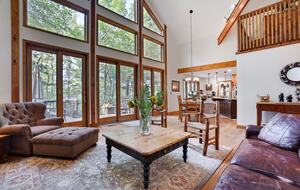 Private Sandy Beach Home on Lake Naomi - Pocono Pines, Pennsylvania