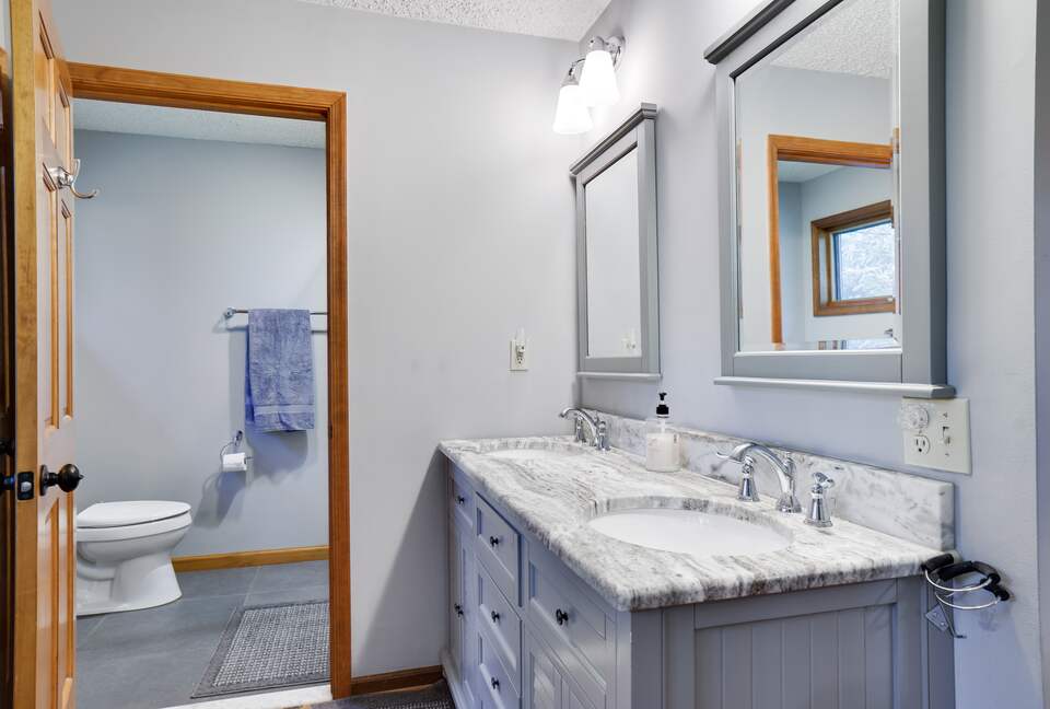 Private Sandy Beach Home on Lake Naomi - Pocono Pines, Pennsylvania