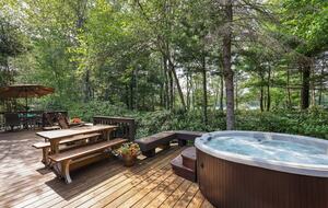 Private Sandy Beach Home on Lake Naomi - Pocono Pines, Pennsylvania