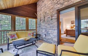 Private Sandy Beach Home on Lake Naomi - Pocono Pines, Pennsylvania