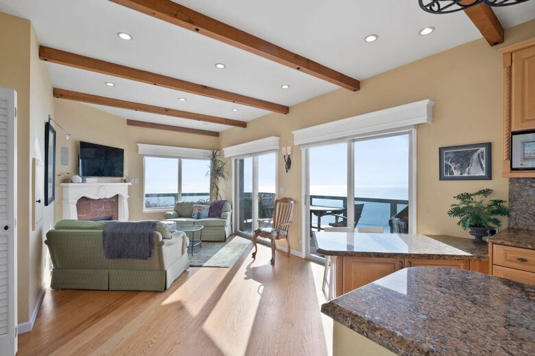 Oceanfront Rio Del Mar Retreat with Panoramic Views - Aptos, California