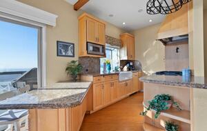 Oceanfront Rio Del Mar Retreat with Panoramic Views - Aptos, California